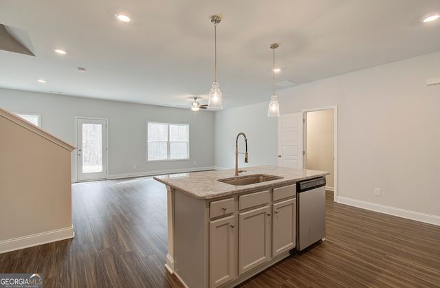 95 Avian Way, Auburn, GA 30011