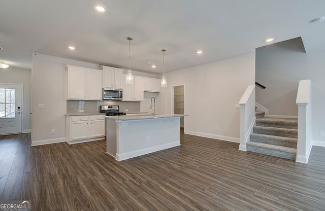 95 Avian Way, Auburn, GA 30011
