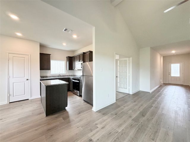 13404 Gitty Up Circle, Cresson, TX 76035