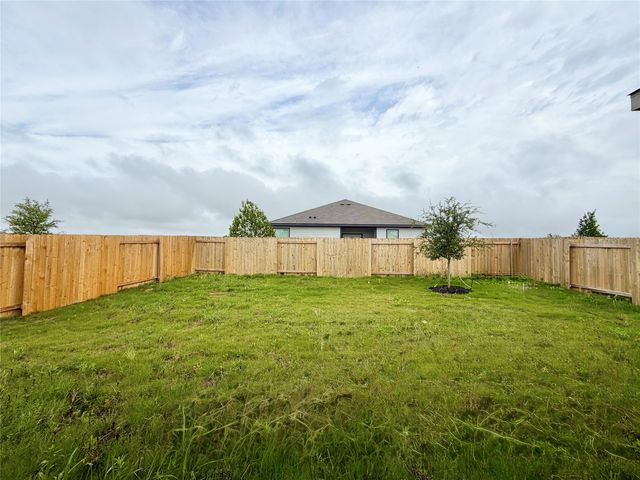 13404 Gitty Up Circle, Cresson, TX 76035
