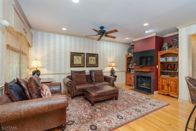 59 Spring Hill Cir, Wayne Twp., NJ 07470