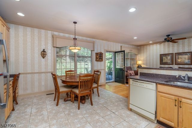 59 Spring Hill Cir, Wayne Twp., NJ 07470