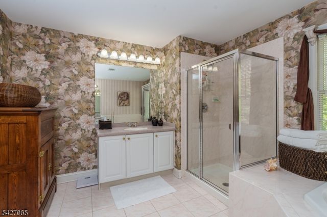 59 Spring Hill Cir, Wayne Twp., NJ 07470