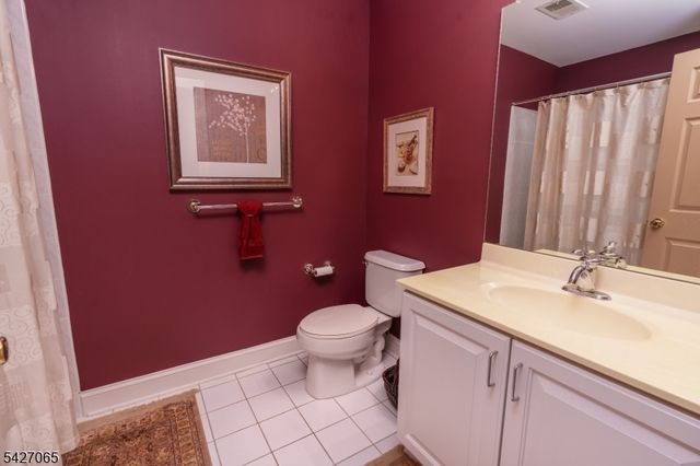 59 Spring Hill Cir, Wayne Twp., NJ 07470