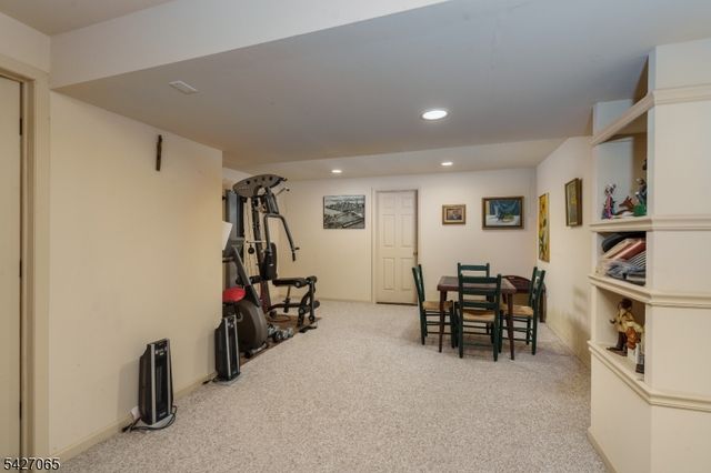 59 Spring Hill Cir, Wayne Twp., NJ 07470