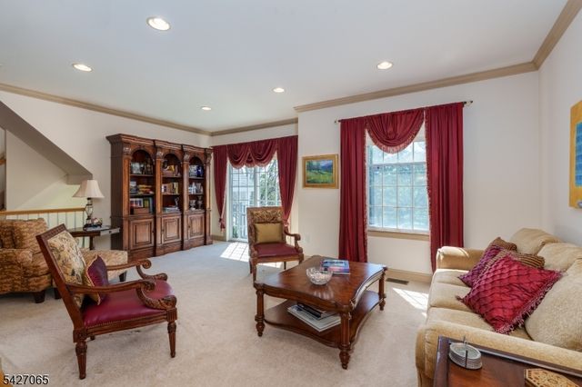 59 Spring Hill Cir, Wayne Twp., NJ 07470