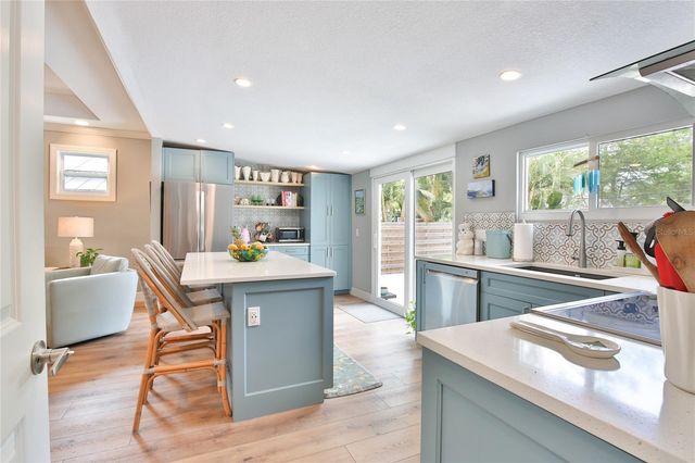 1681 8TH STREET, Sarasota, FL 34236