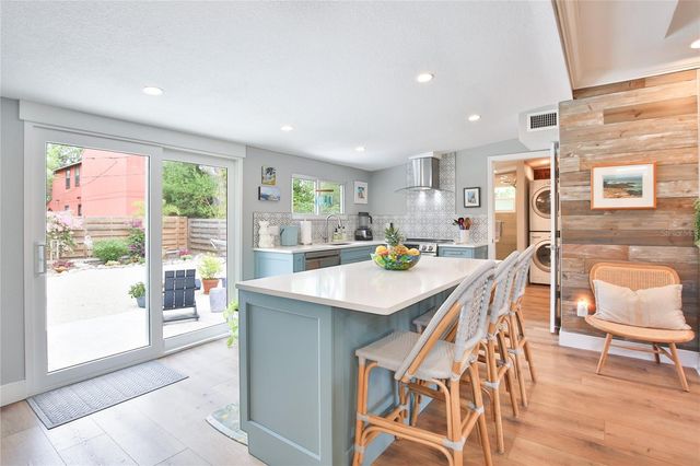 1681 8TH STREET, Sarasota, FL 34236