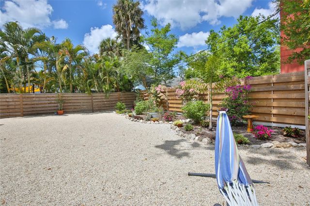 1681 8TH STREET, Sarasota, FL 34236