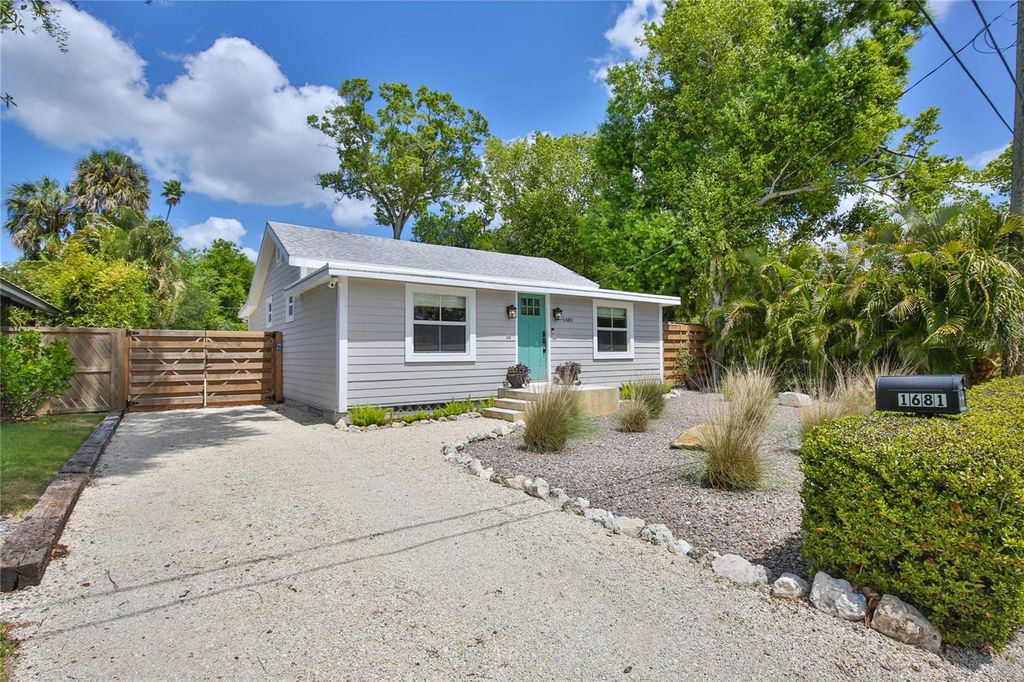 1681 8TH STREET, Sarasota, FL 34236