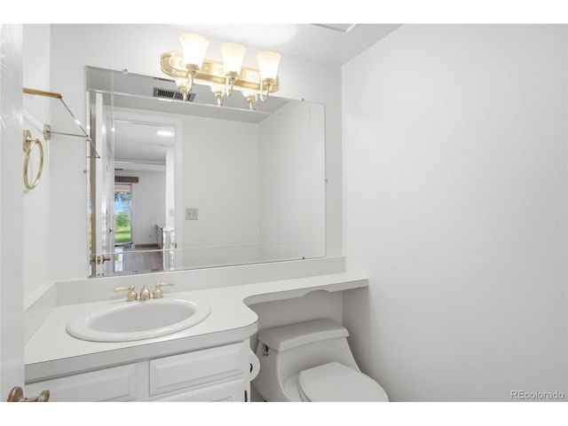 7658 Quail St, Arvada, CO 80005