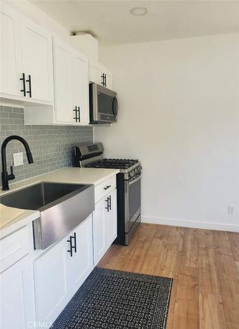 7934 NEWLIN Avenue 2, Whittier, CA 90602