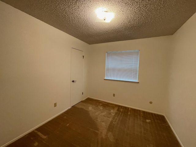 1905 Fox Hill Court, Arlington, TX 76015