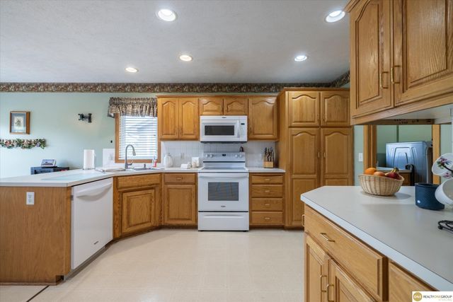 13502 Camden Avenue, Omaha, NE 68164