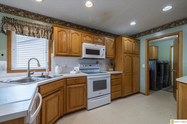 13502 Camden Avenue, Omaha, NE 68164