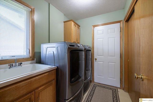 13502 Camden Avenue, Omaha, NE 68164