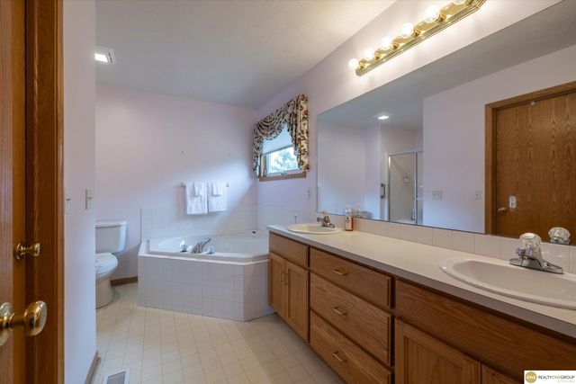 13502 Camden Avenue, Omaha, NE 68164