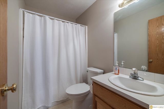 13502 Camden Avenue, Omaha, NE 68164