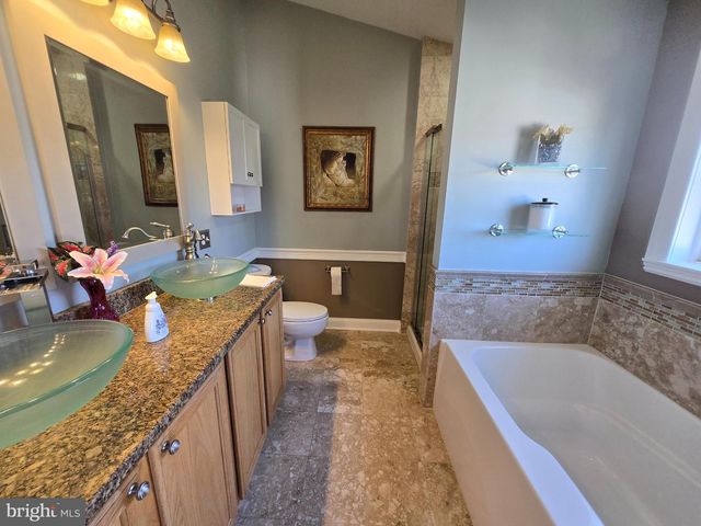 226 KULP DR, Perkasie, PA 18944