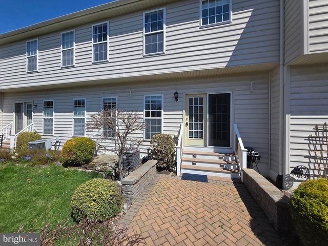 226 KULP DR, Perkasie, PA 18944