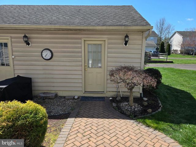 226 KULP DR, Perkasie, PA 18944