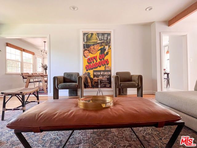 19917 Stagg Street, Winnetka (los Angeles), CA 91306