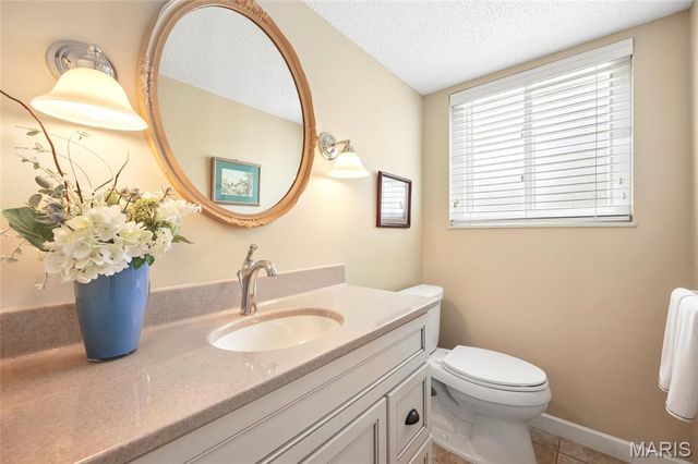 166 Saddleford Drive, Chesterfield, MO 63017