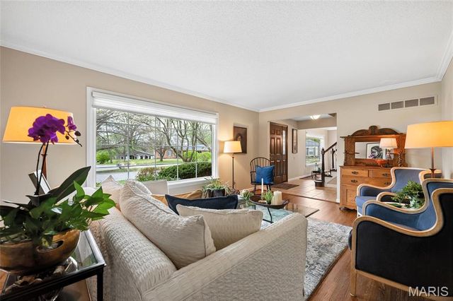 166 Saddleford Drive, Chesterfield, MO 63017