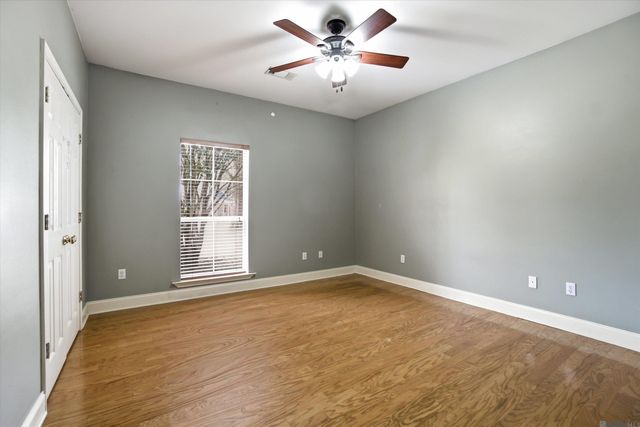 10375 Old Field Rd, St Francisville, LA 70775