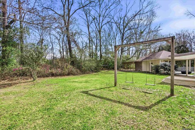 10375 Old Field Rd, St Francisville, LA 70775