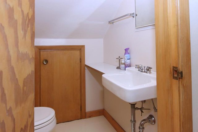 2125 Fairmont STREET, Manitowoc, WI 54220