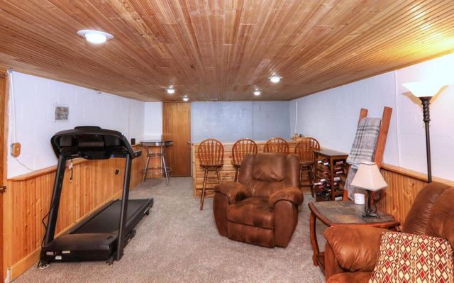 2125 Fairmont STREET, Manitowoc, WI 54220