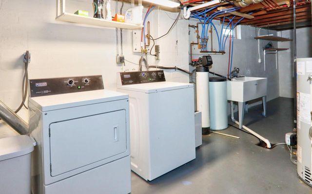 2125 Fairmont STREET, Manitowoc, WI 54220