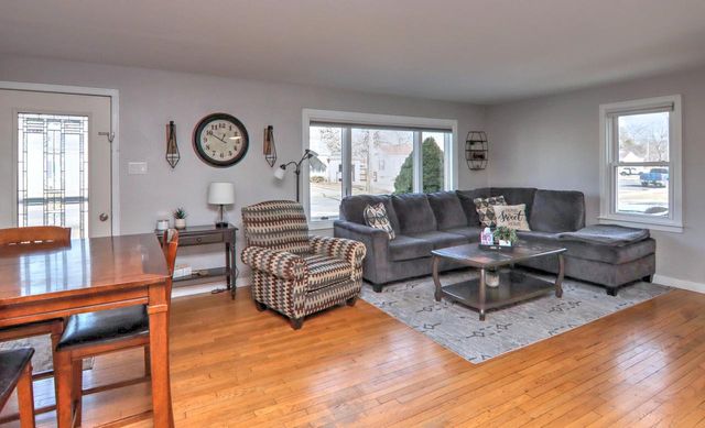 2125 Fairmont STREET, Manitowoc, WI 54220