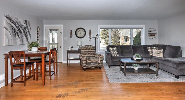 2125 Fairmont STREET, Manitowoc, WI 54220