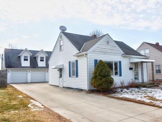 2125 Fairmont STREET, Manitowoc, WI 54220
