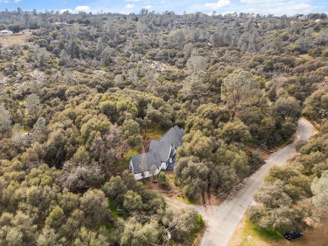 47684 Willow Pond Way, Coarsegold, CA 93614