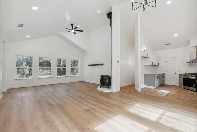 47684 Willow Pond Way, Coarsegold, CA 93614