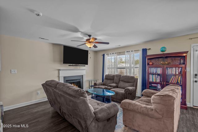 111 Barnhouse Road, Jacksonville, NC 28546