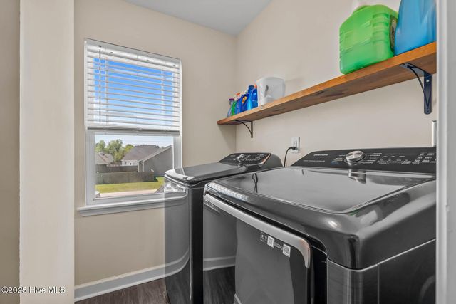111 Barnhouse Road, Jacksonville, NC 28546