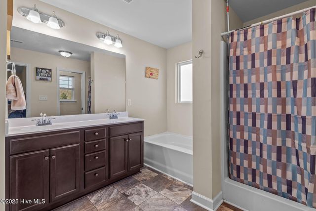 111 Barnhouse Road, Jacksonville, NC 28546