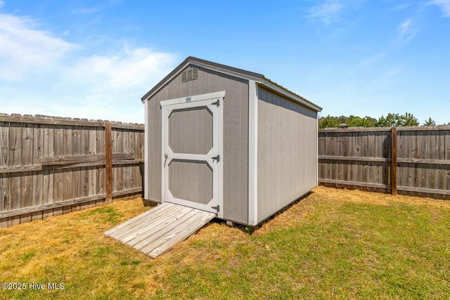 111 Barnhouse Road, Jacksonville, NC 28546