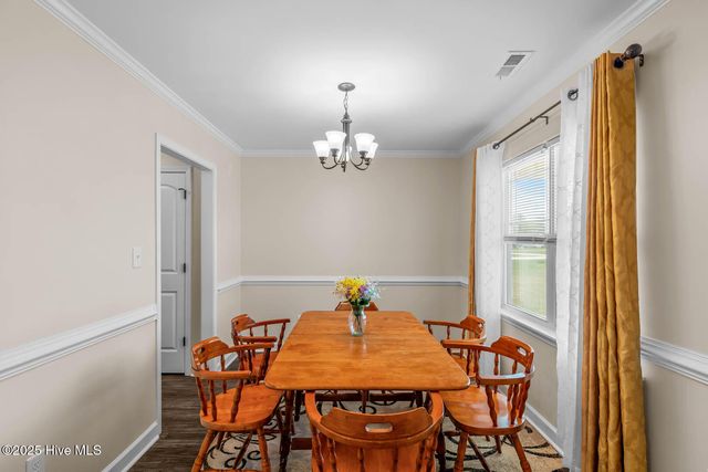 111 Barnhouse Road, Jacksonville, NC 28546