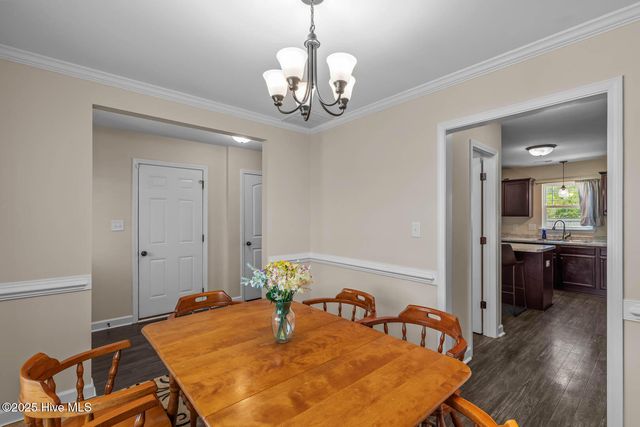 111 Barnhouse Road, Jacksonville, NC 28546