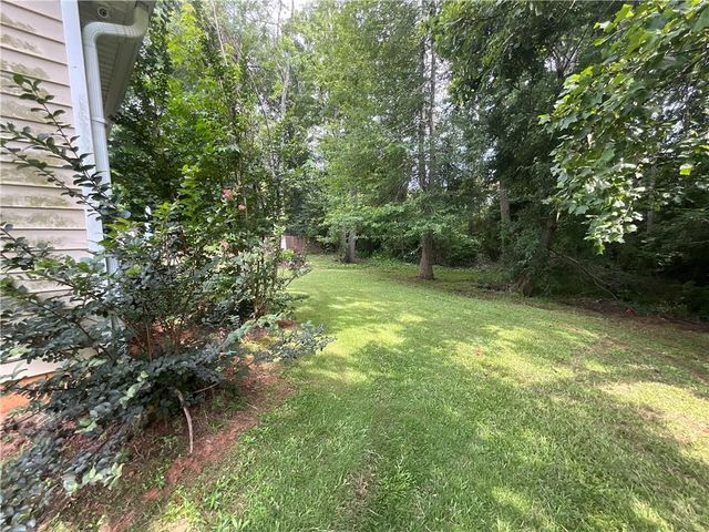 242 Pebble Creek Drive, Mcdonough, GA 30253