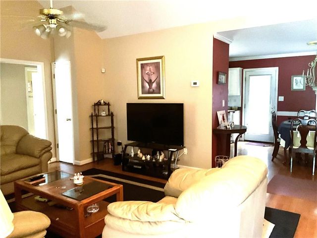 242 Pebble Creek Drive, Mcdonough, GA 30253