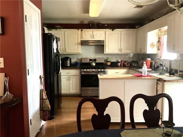 242 Pebble Creek Drive, Mcdonough, GA 30253