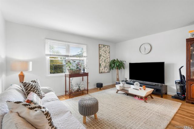 150 Adelphi Avenue 150-152, Harrison, NY 10528