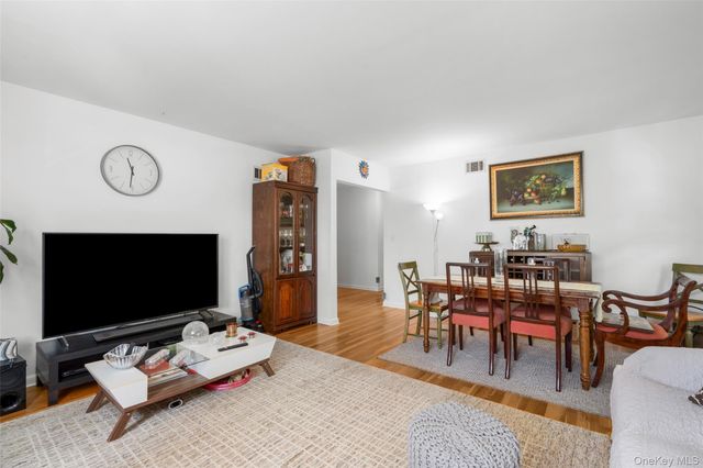 150 Adelphi Avenue 150-152, Harrison, NY 10528