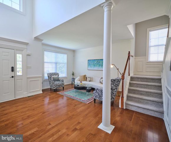 204 RIVERWOODS DR, New Hope, PA 18938
